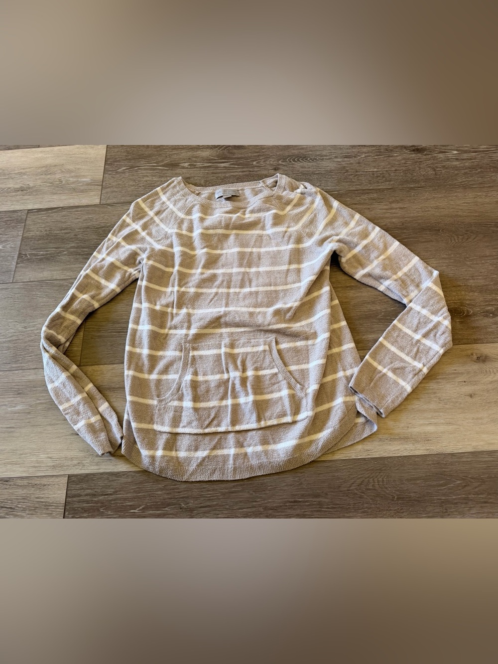 Barefoot Dreams Women's striped crewneck sweater with pockets - Size XS